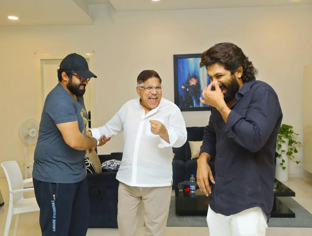 Cine Persons Congratulates National Award Winner Allu Arjun Photos - Sakshi14