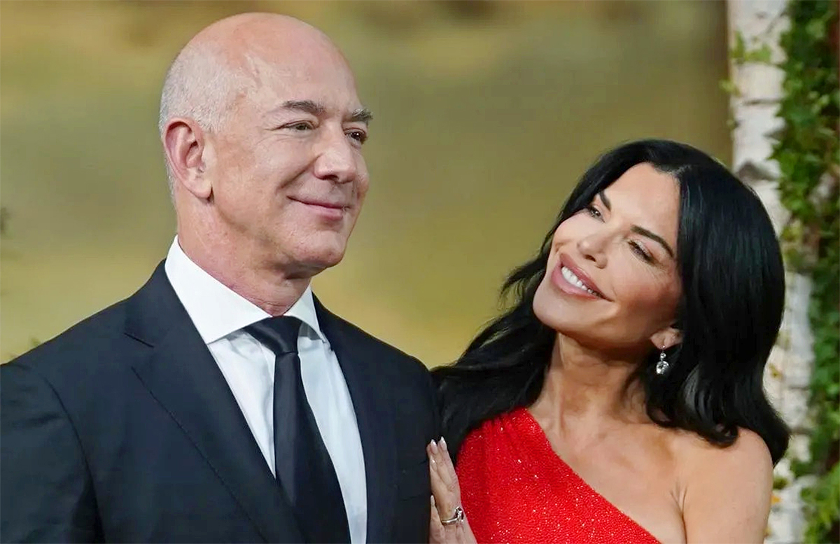 Amazon Founder jeff bezos and lauren sanchez photos - Sakshi14