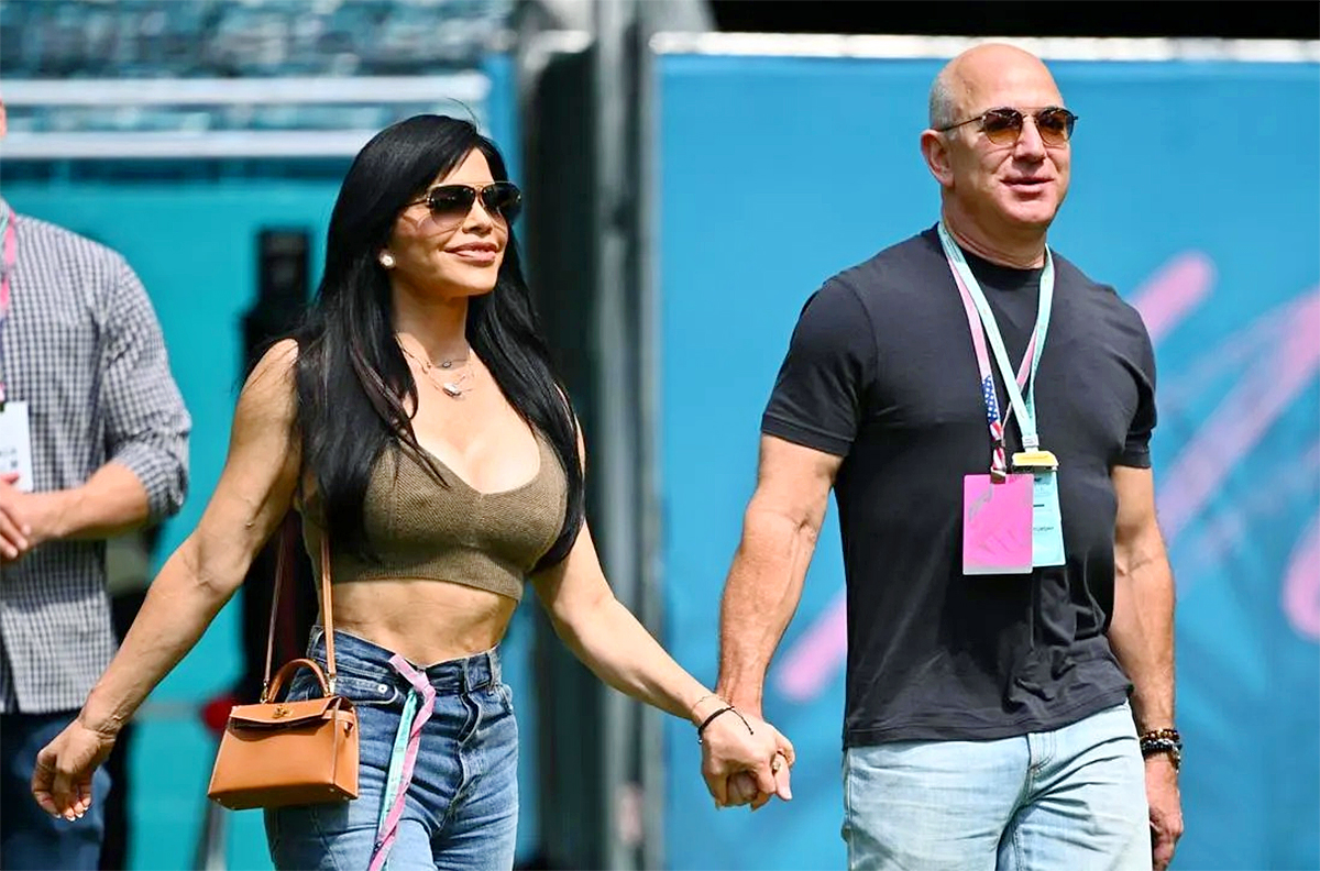 Amazon Founder jeff bezos and lauren sanchez photos - Sakshi8