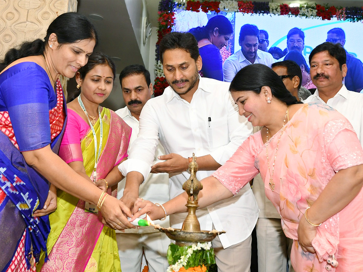 CM Jagan At Diamond Jubilee Celebrations of APCOB photos  - Sakshi3