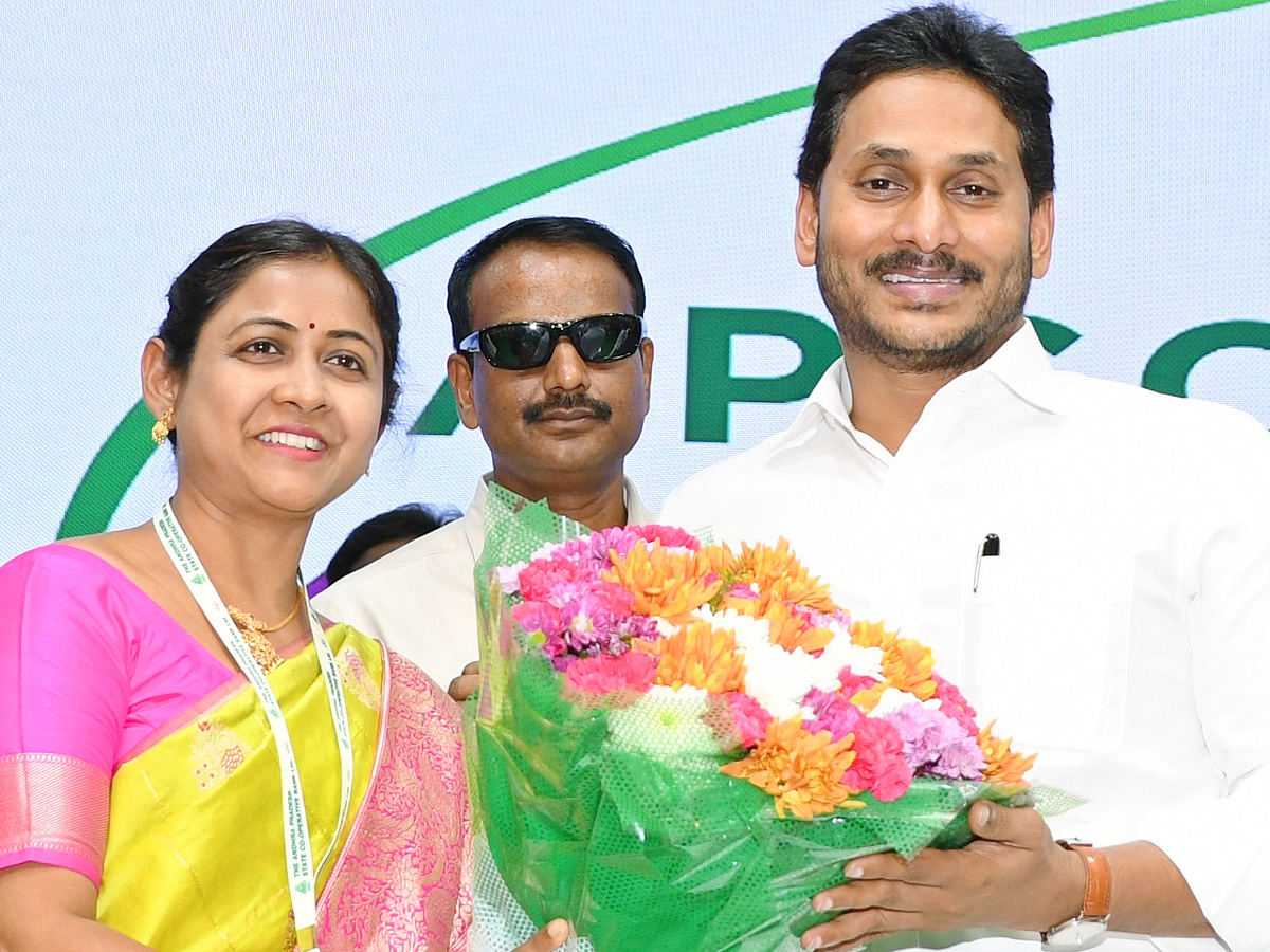 CM Jagan At Diamond Jubilee Celebrations of APCOB photos  - Sakshi4