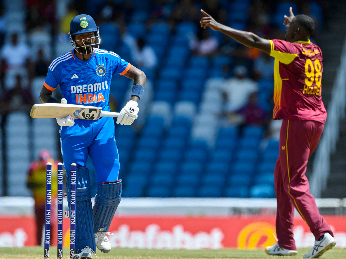 west Indies beat India by 4 runs in 1st T20 Photos - Sakshi10