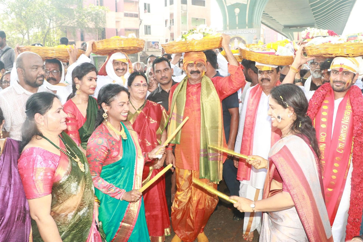 InPics: TTD New Chairman Bhumana Karunakar Reddy Rare Photos Gallery - Sakshi12