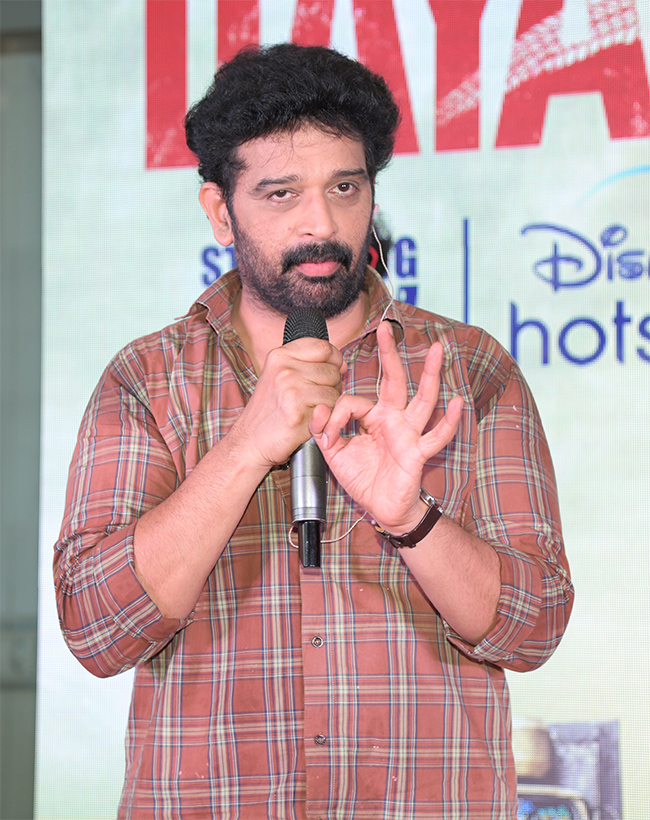 JD Chakravarthy in Visakhapatnam Pics - Sakshi11