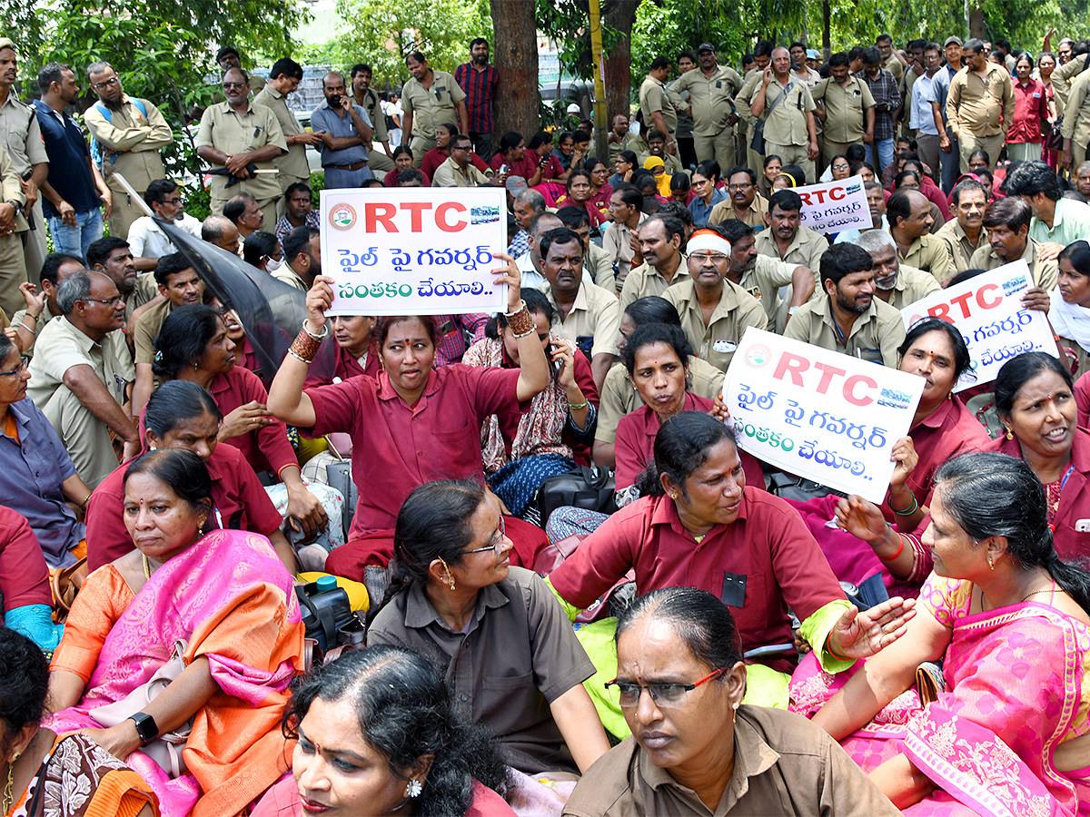 Telangana Tsrtc Bandh Telangana State Wide Updates - Sakshi3