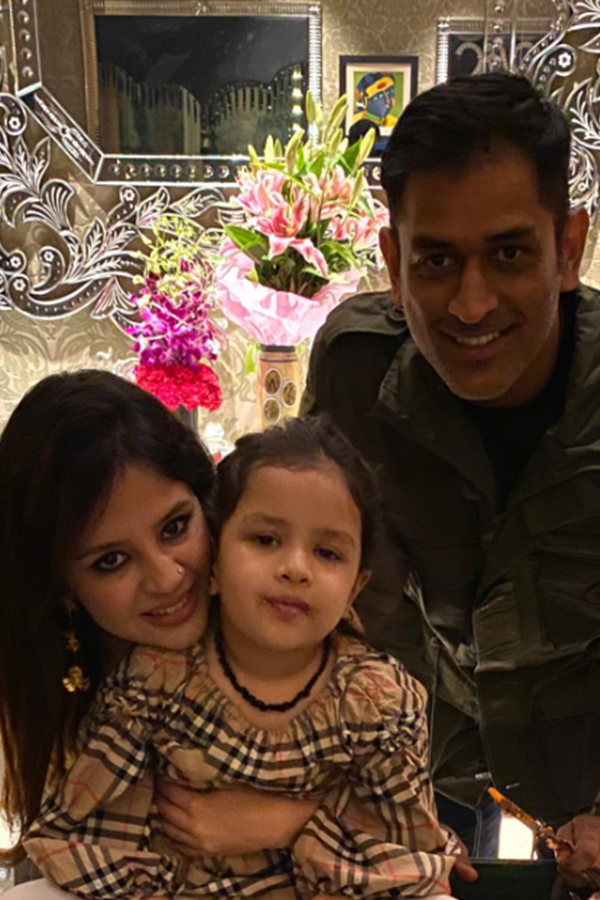 MS Dhoni Daughter Cute and Viral Photos - Sakshi16