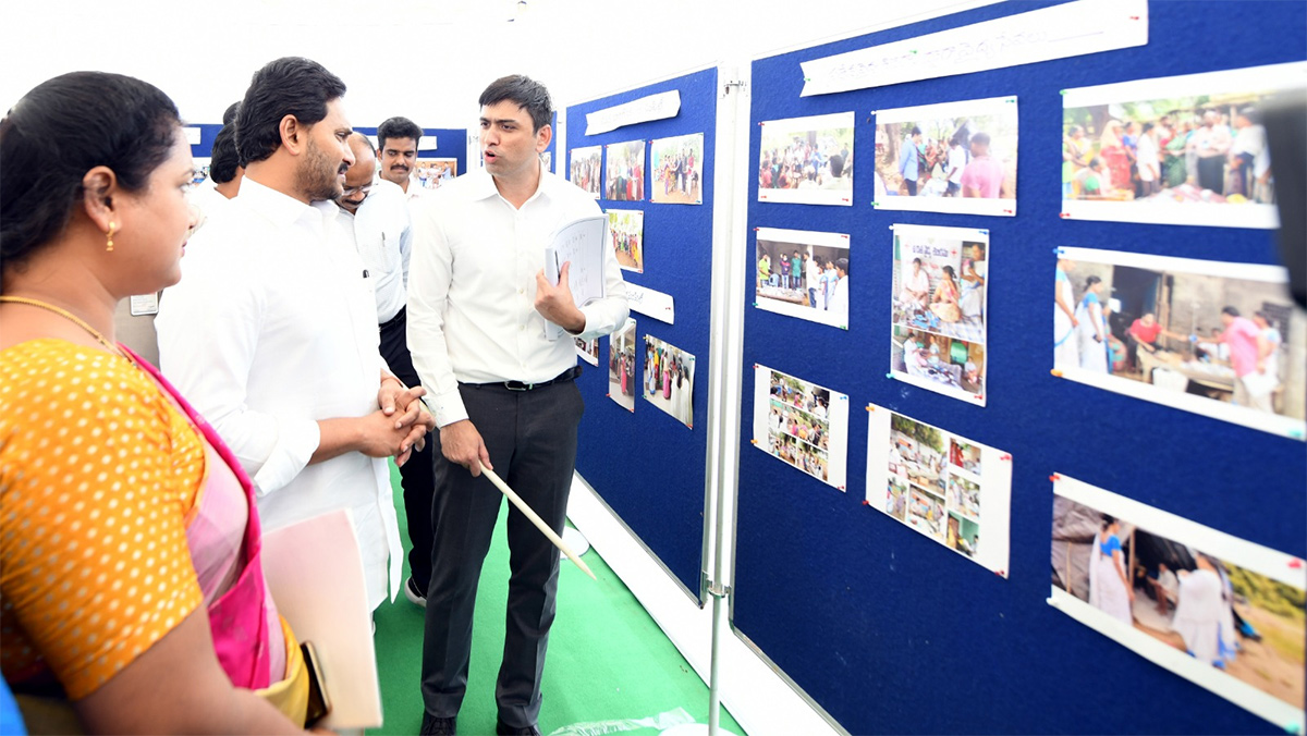 AP CM YS Jagan Visit Flood Hit Districts Photos - Sakshi25