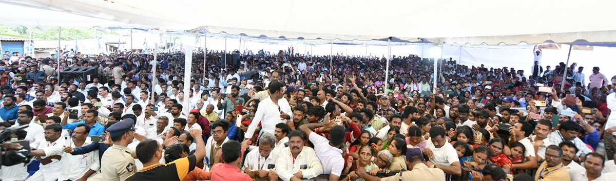 AP CM YS Jagan Visit Flood Hit Districts Photos - Sakshi26