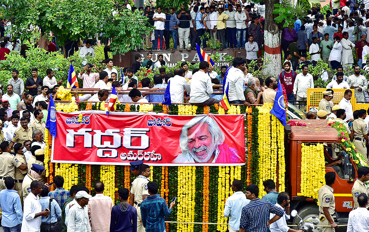 Huge Crowd Participates For Gaddar Final Journey - Sakshi7