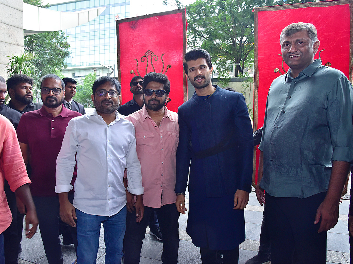 Vijay Deverakonda Kushi Movie trailer launch Pics - Sakshi13