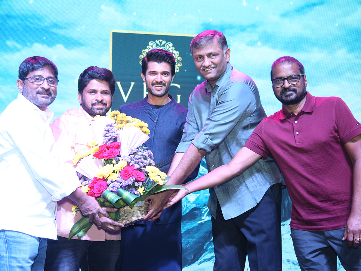 Vijay Deverakonda Kushi Movie trailer launch Pics - Sakshi3