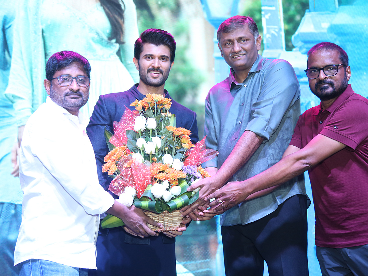 Vijay Deverakonda Kushi Movie trailer launch Pics - Sakshi8