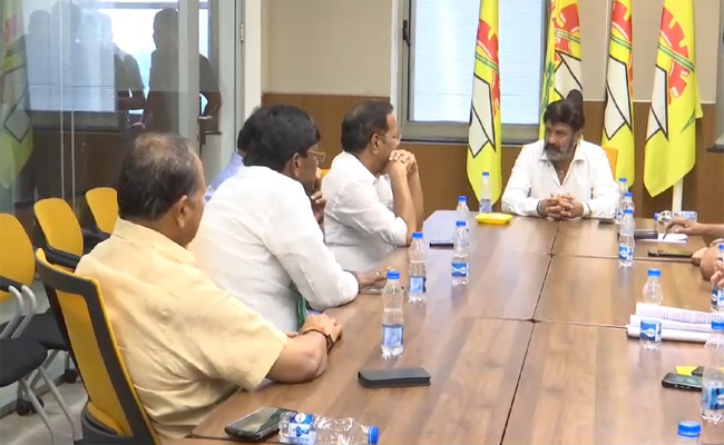 Nandamuri Balakrishna Attend Party Office Meeting In Place Of Chandrababu Photos - Sakshi6