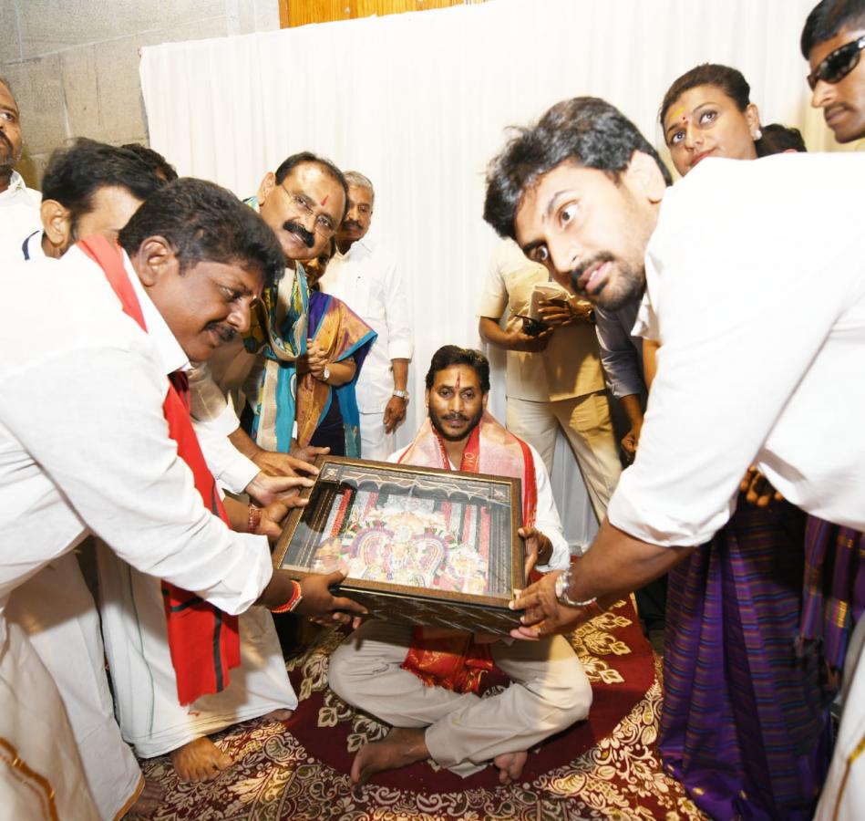 CM YS Jagan Tirupati Tour Photo Gallery - Sakshi23