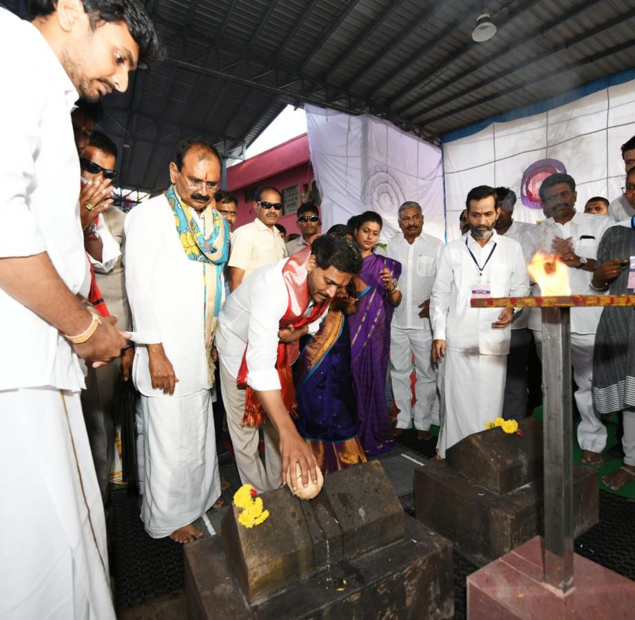 CM YS Jagan Tirupati Tour Photo Gallery - Sakshi27