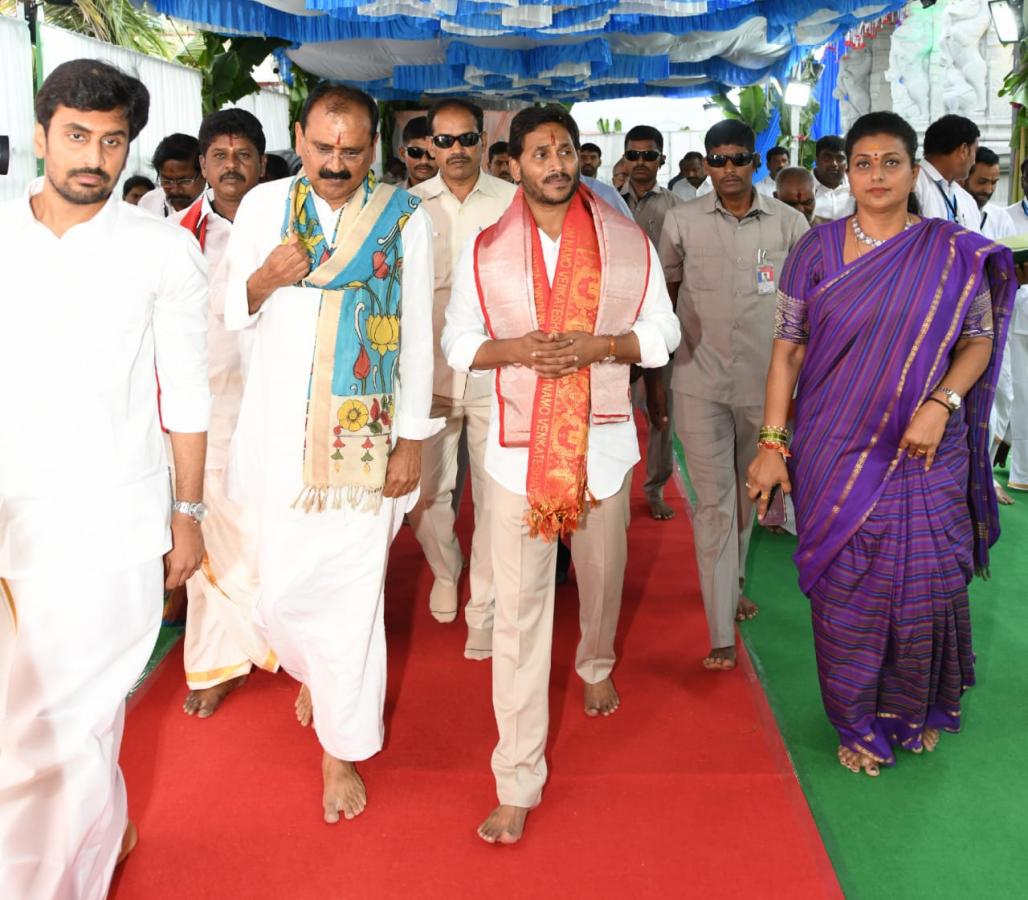 CM YS Jagan Tirupati Tour Photo Gallery - Sakshi31