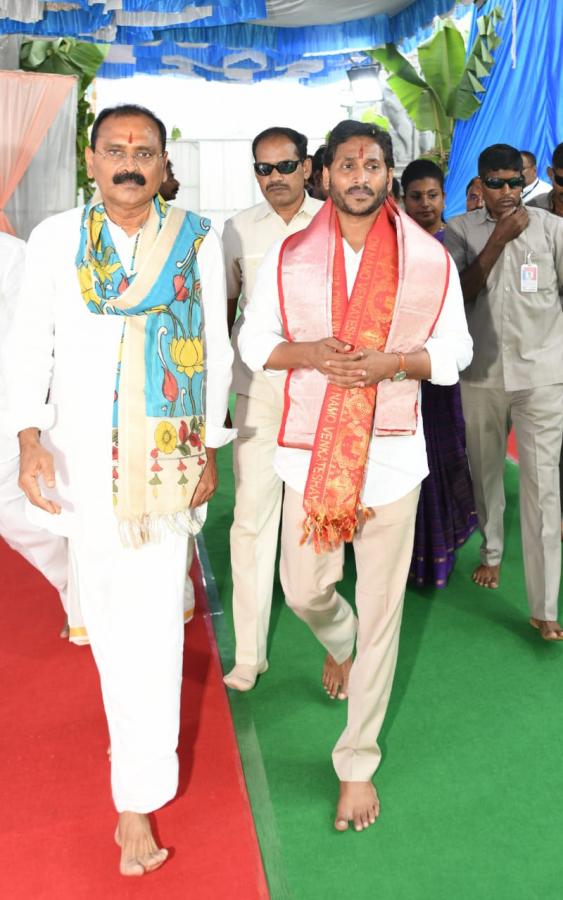 CM YS Jagan Tirupati Tour Photo Gallery - Sakshi36