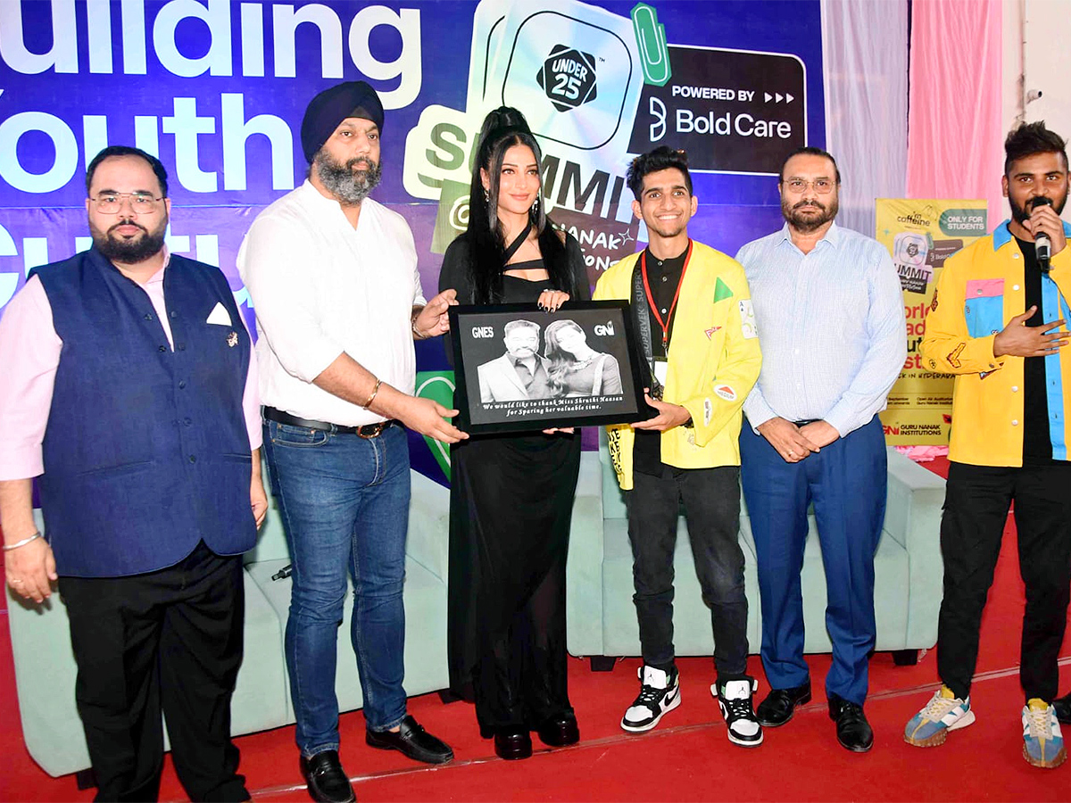 Shruti Haasan At Guru Nanak Institutions Under 25 Youth Festival - Sakshi12