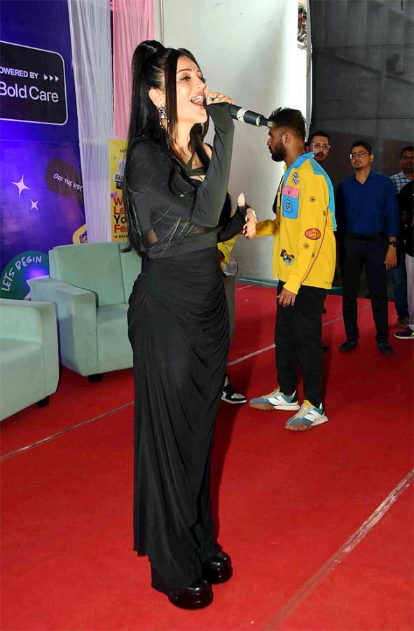 Shruti Haasan At Guru Nanak Institutions Under 25 Youth Festival - Sakshi15