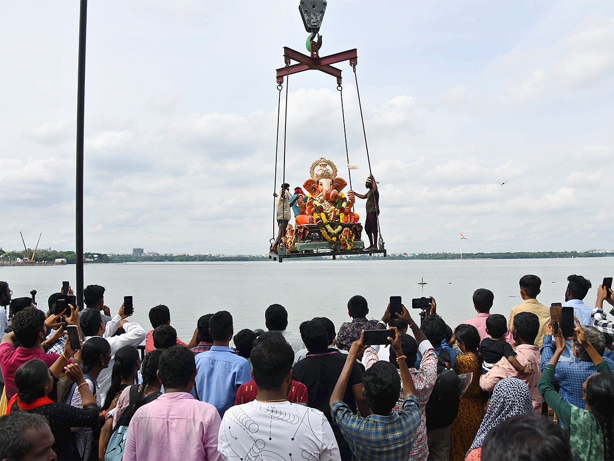 Ganesh Immersion in Hyderabad 2023 - Sakshi14