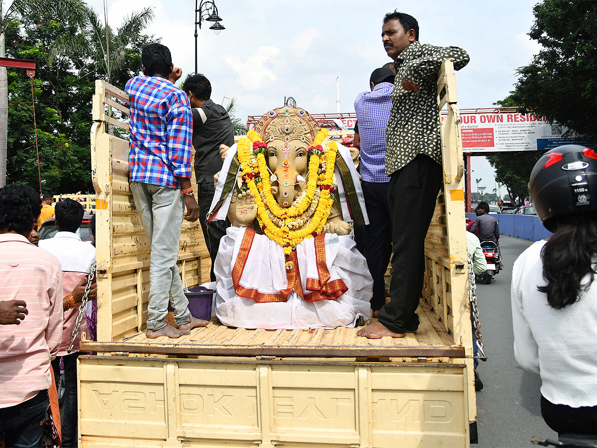 Ganesh Immersion in Hyderabad 2023 - Sakshi16