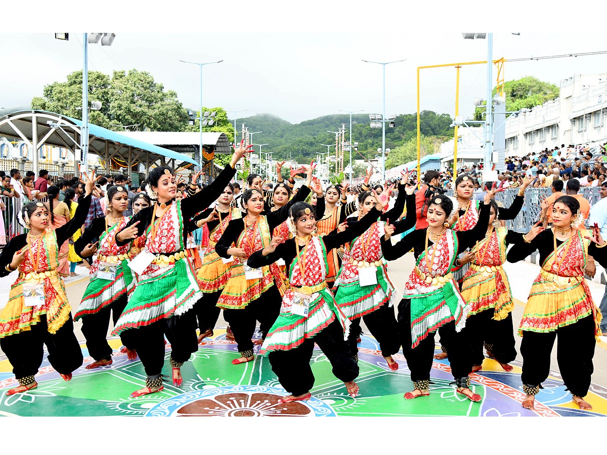 Tirumala Brahotsavam 2023: Srivaru On Suryaprabha Vehicle Photos - Sakshi20