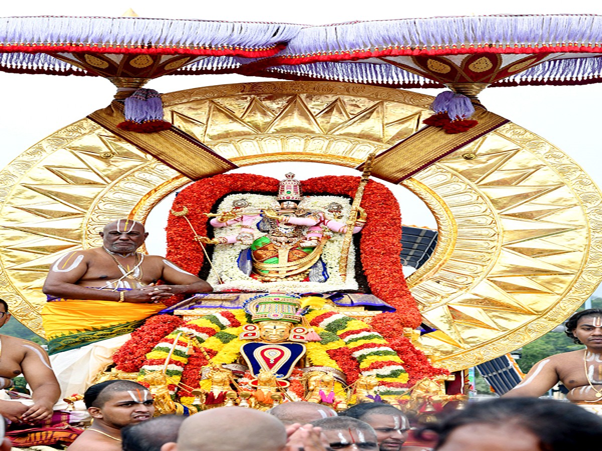 Tirumala Brahotsavam 2023: Srivaru On Suryaprabha Vehicle Photos - Sakshi6