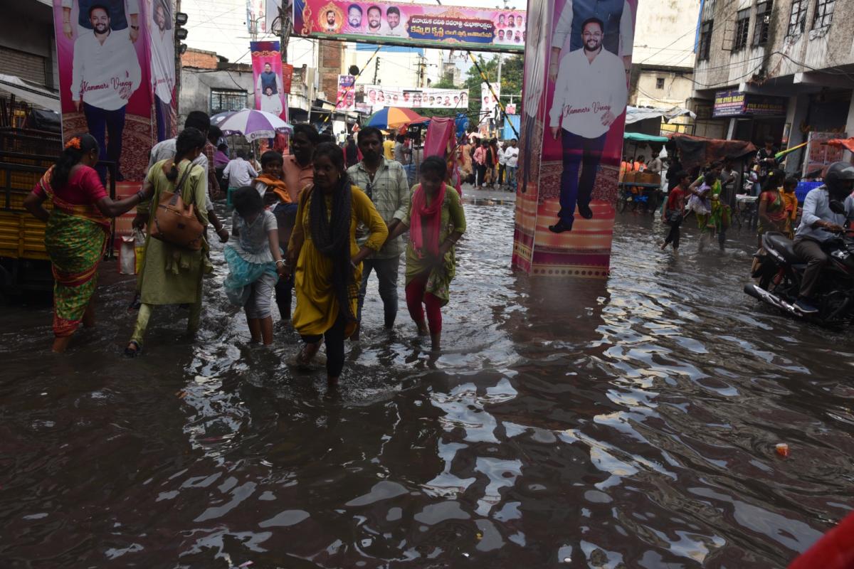 Heavy Rains In Hyderabad HD Photo Gallery - Sakshi3