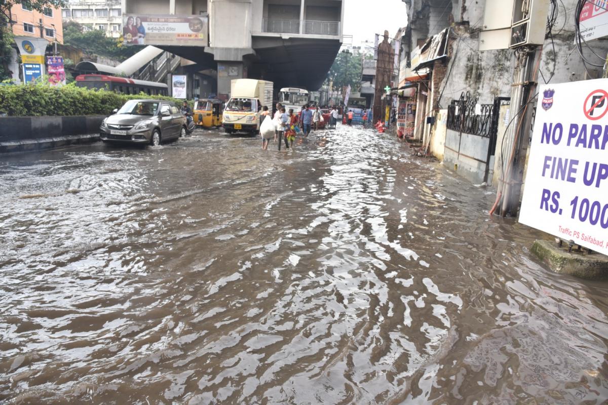 Heavy Rains In Hyderabad HD Photo Gallery - Sakshi7