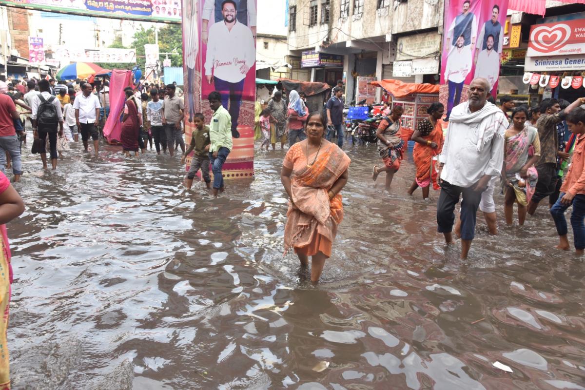 Heavy Rains In Hyderabad HD Photo Gallery - Sakshi8