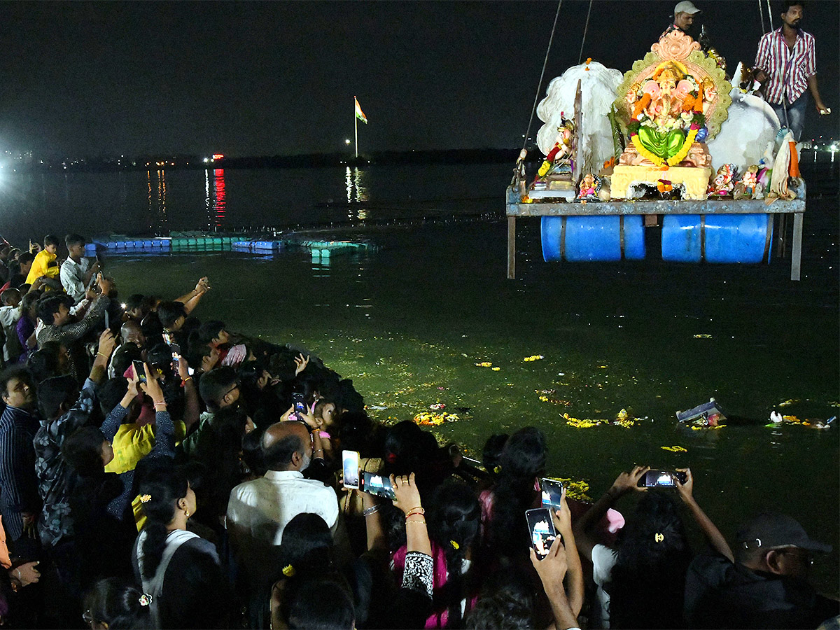 ganesh nimajjanam 2023 hyderabad - Sakshi2