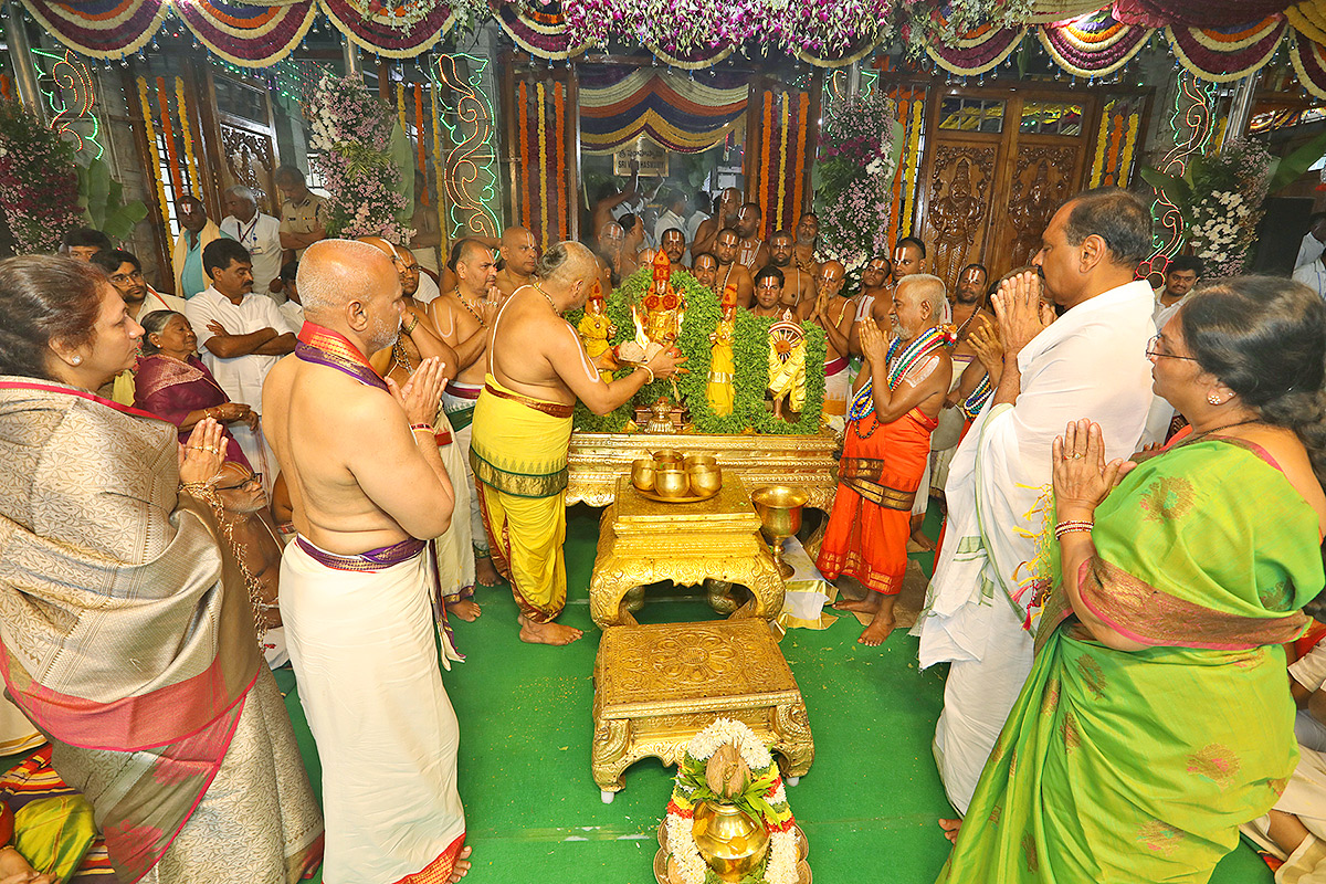 Chakra Snanam at Tirumala Brahmothsavalu 2023 - Sakshi35