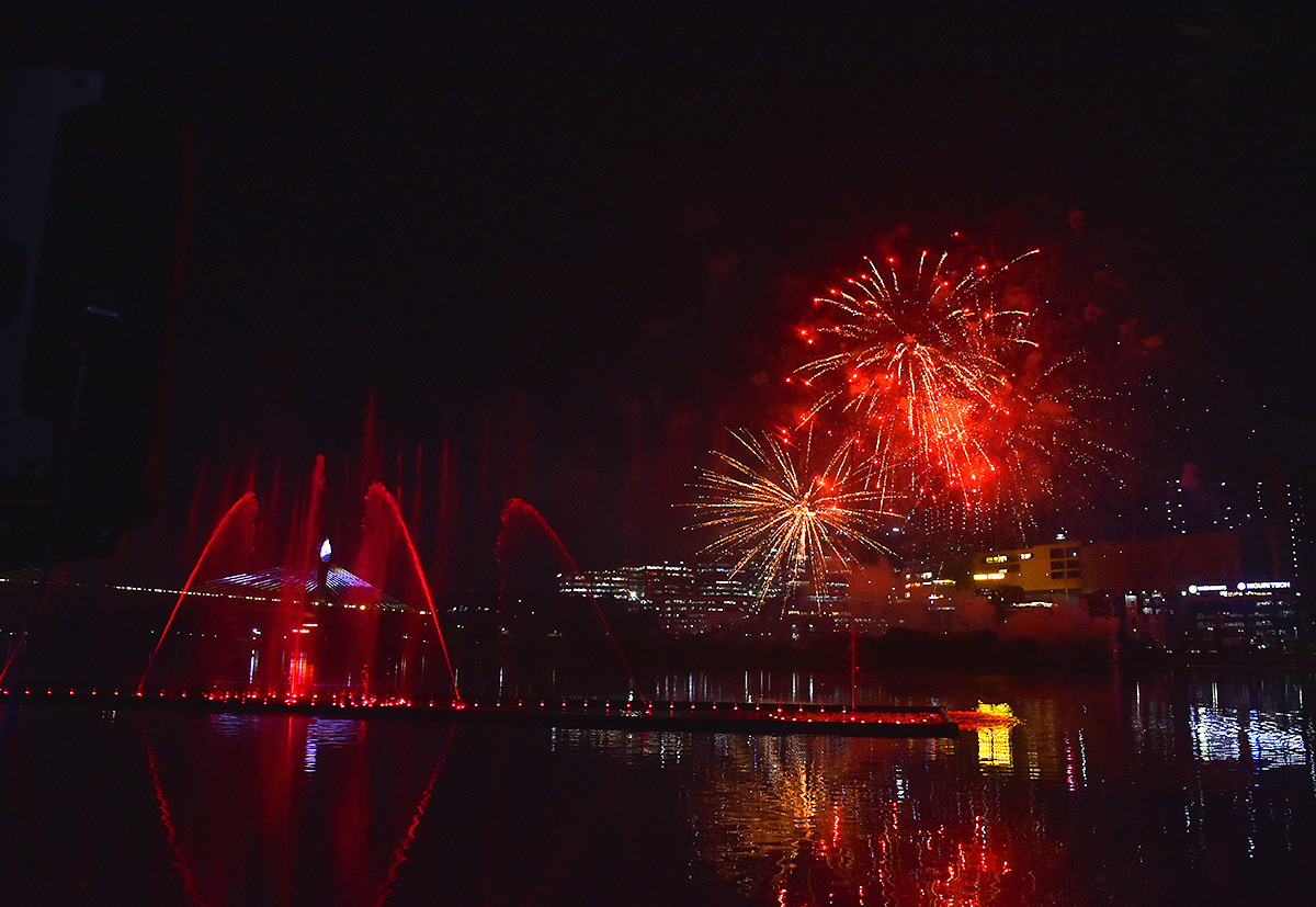 Musical fountains at Durgam Cheruvu cable bridge - Sakshi6