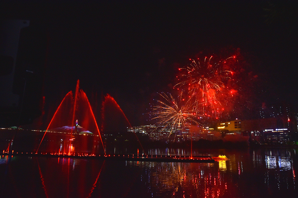 Musical fountains at Durgam Cheruvu cable bridge - Sakshi8