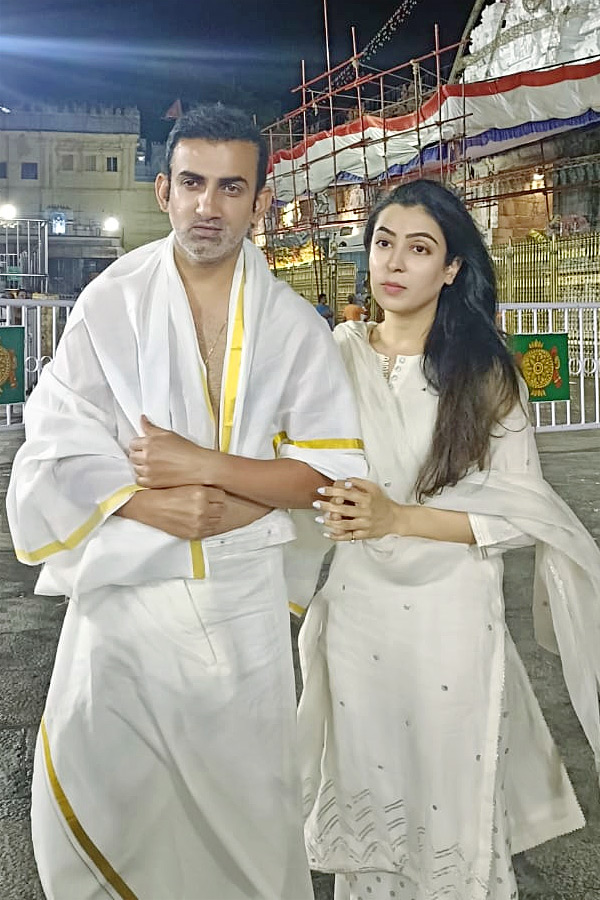 Gautam Gambhir And Family Visit Tirumala Tirupati Devasthanam Photos - Sakshi3