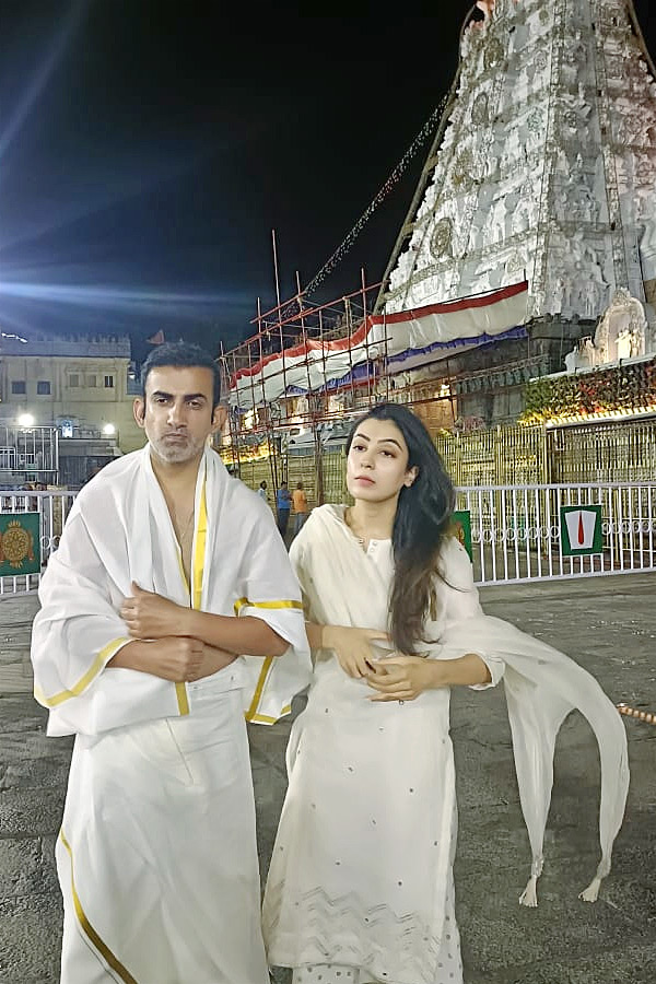 Gautam Gambhir And Family Visit Tirumala Tirupati Devasthanam Photos - Sakshi4