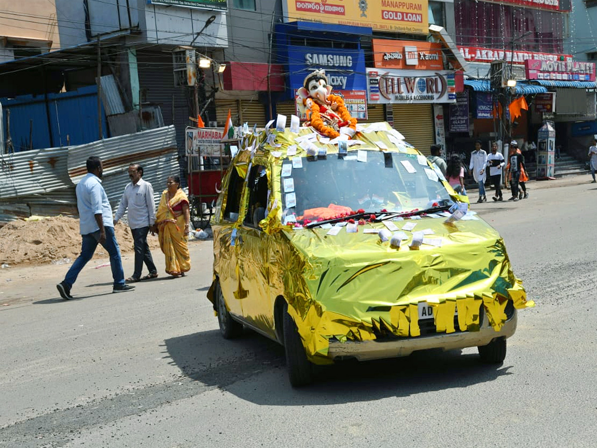 Hyderabad Ganesh Immersion Photos - Sakshi17