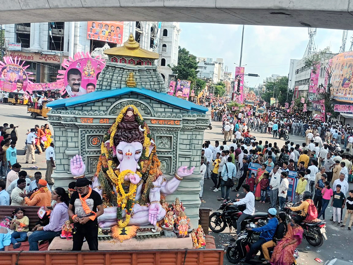 Hyderabad Ganesh Immersion Photos - Sakshi14