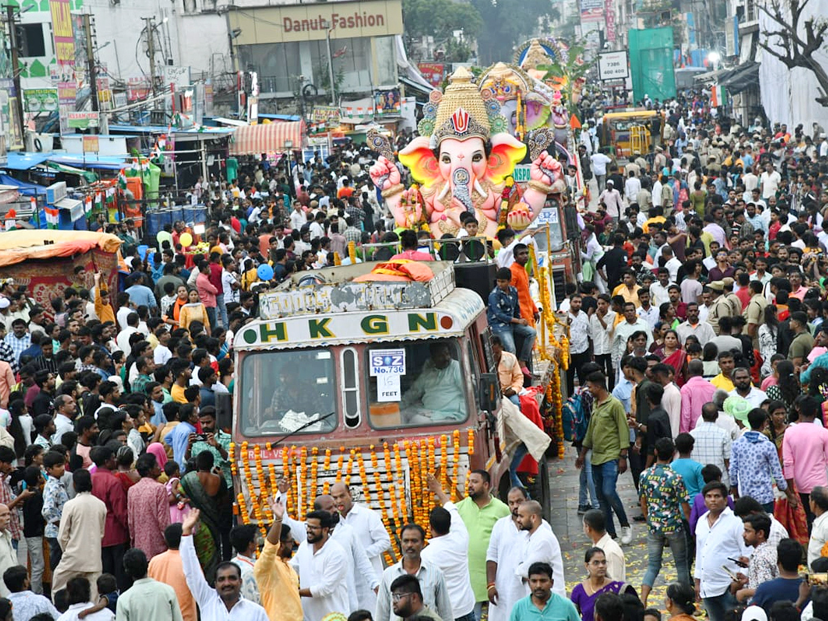 Hyderabad Ganesh Immersion 2023 Photos - Sakshi47