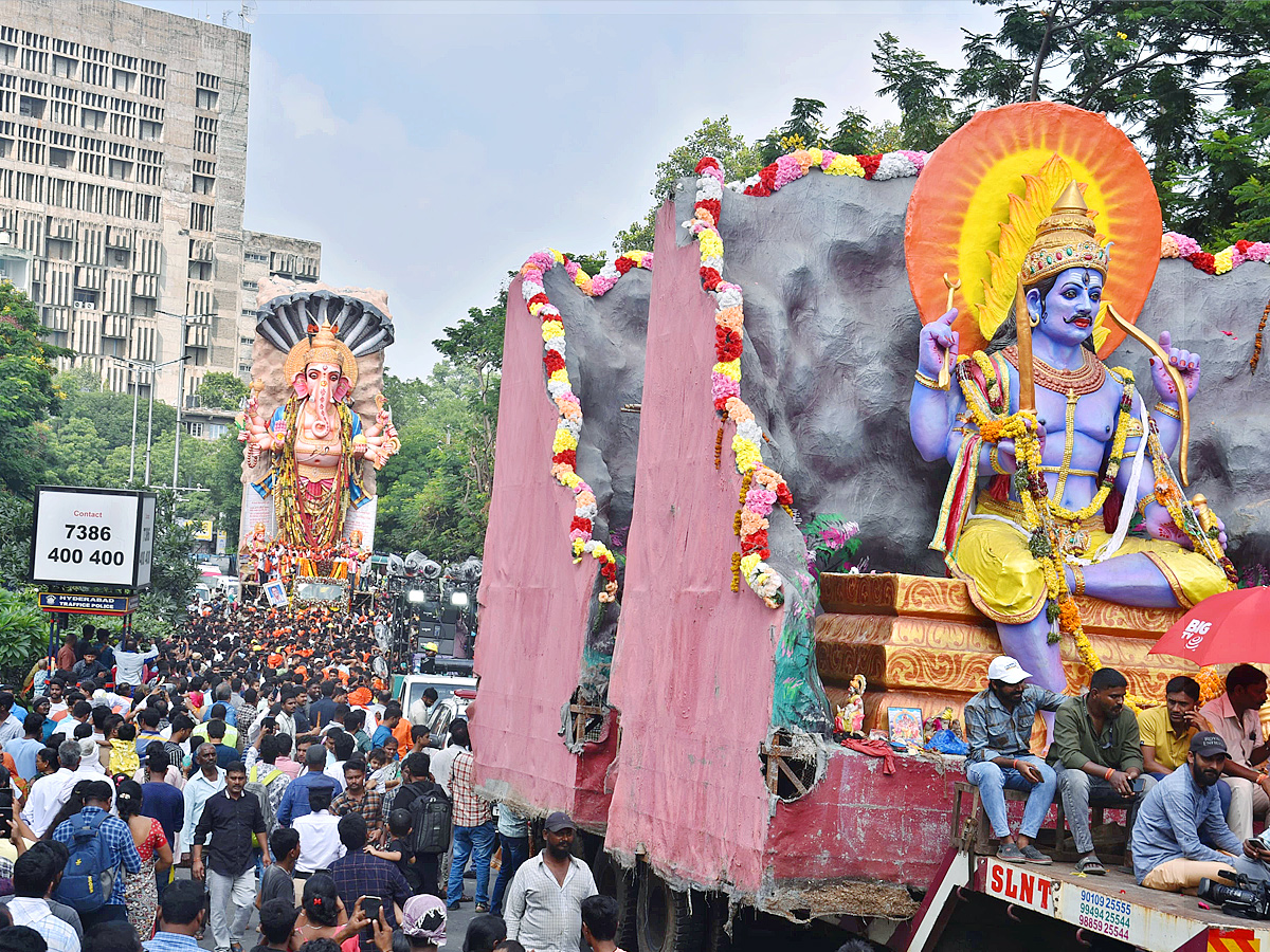 Khairtabad Ganesh Immersion HD Photo Gallery - Sakshi18