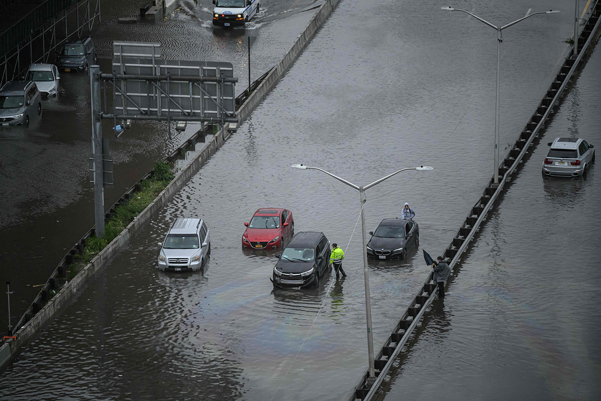 New York floods LIVE Updates Photos - Sakshi14