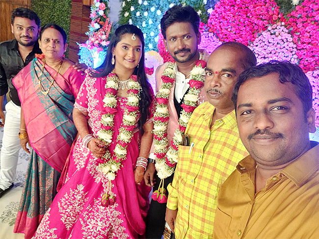 Bigg Boss Telugu Fame Mahesh Vitta Marriage Pics - Sakshi14