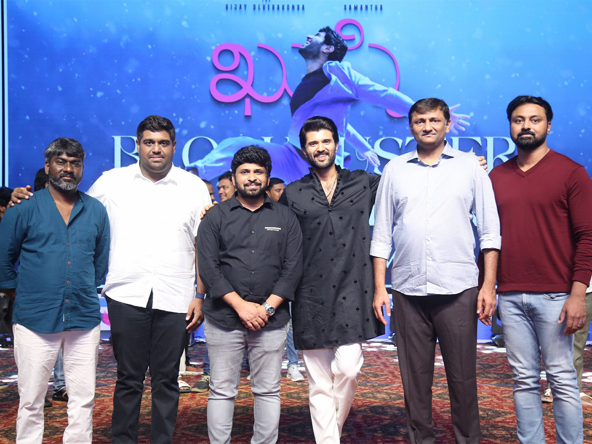 Kushi Movie Success Meet at Vizag  - Sakshi25