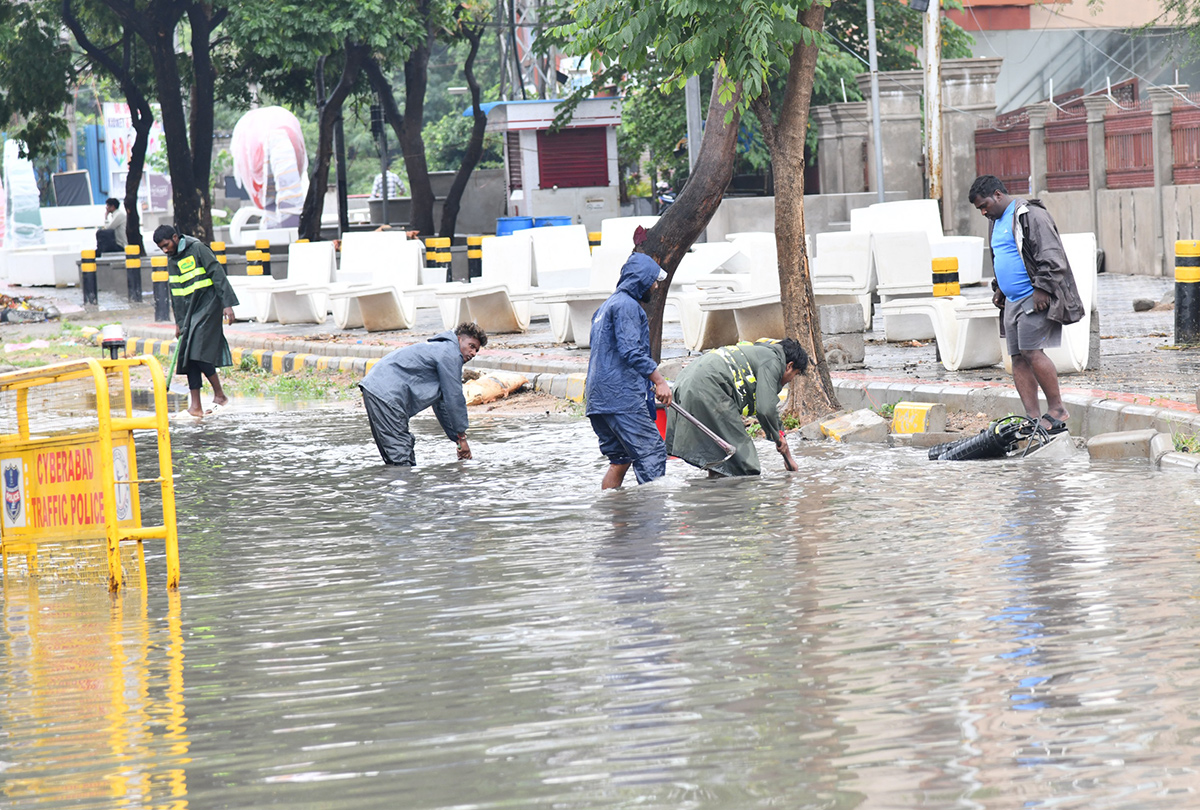 Today Hyderabad Rains Updates pics - Sakshi13