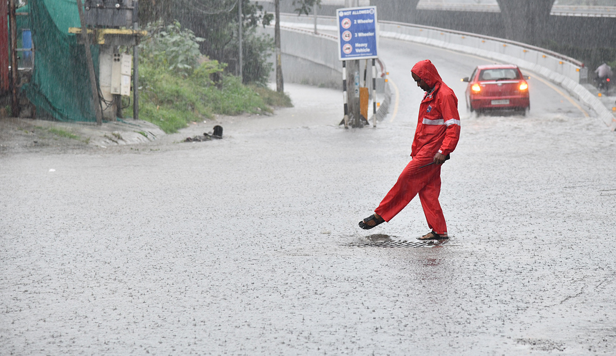 Today Hyderabad Rains Updates pics - Sakshi3