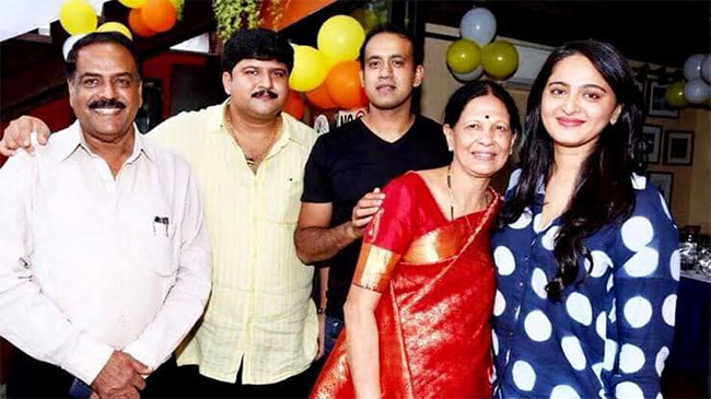 Miss Shetty Mr Polishetty Actress Anushka Shetty Rare and Unseen Photos - Sakshi27