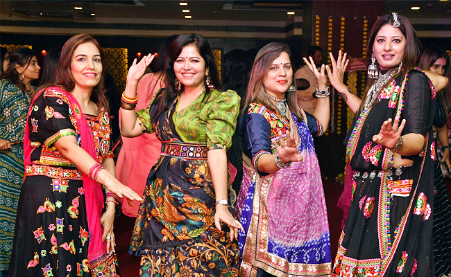 Dandiya Dance in Hyderabad Photos - Sakshi1