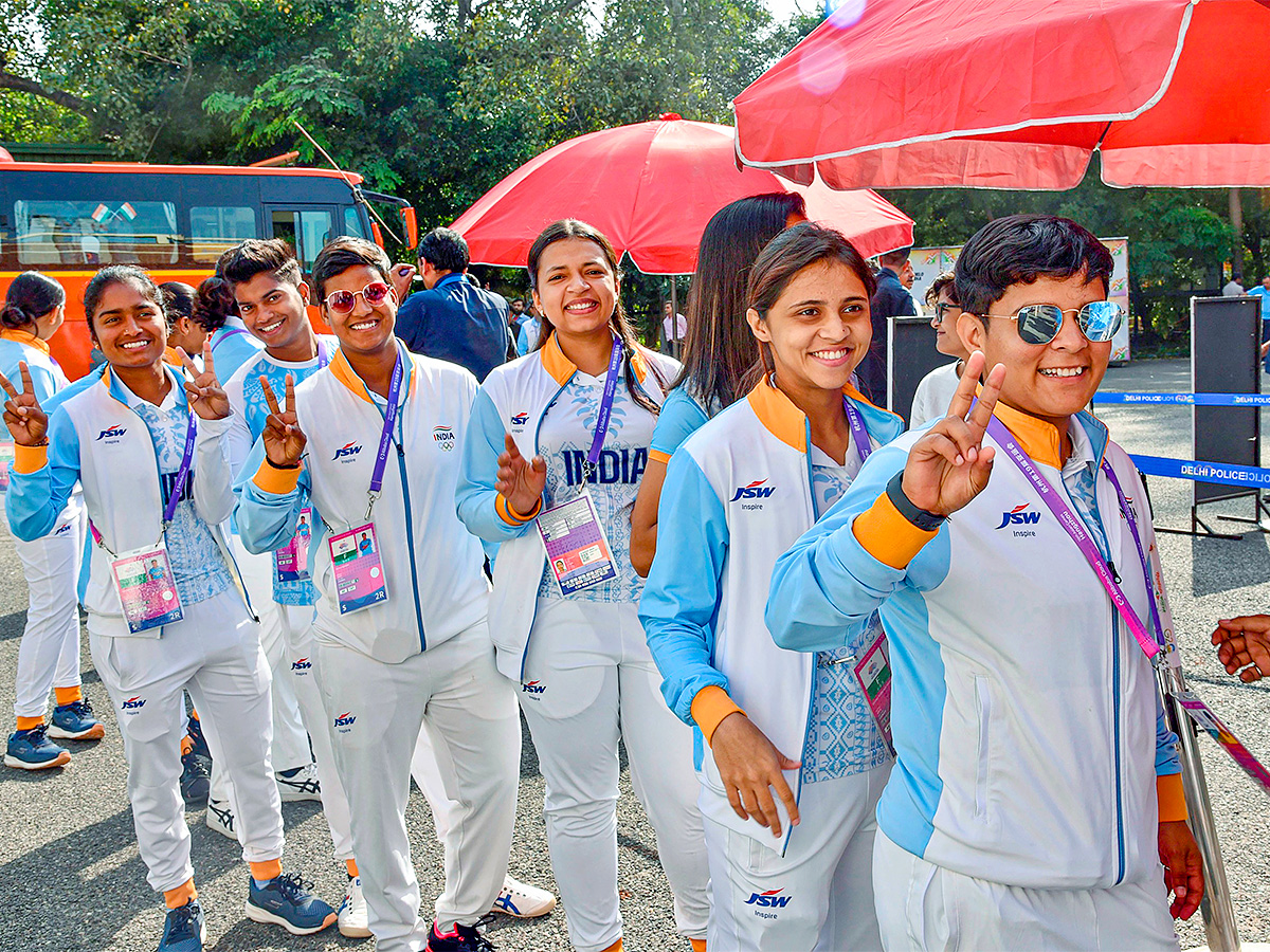 Prime Minister Narendra Modi meets with Asian Games medal winners - Sakshi4