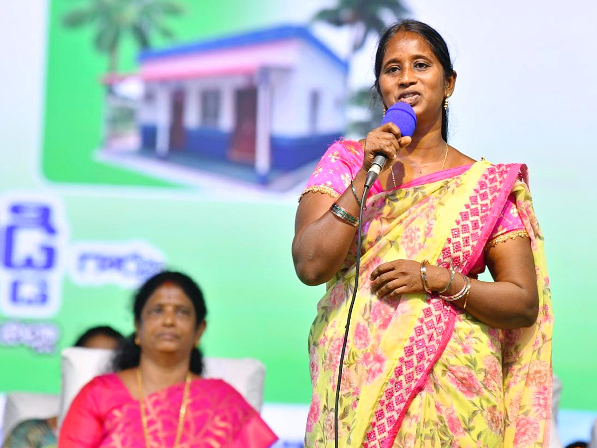 CM Jagan Public Meeting Kakinada Samarlakota Photos Photos - Sakshi19