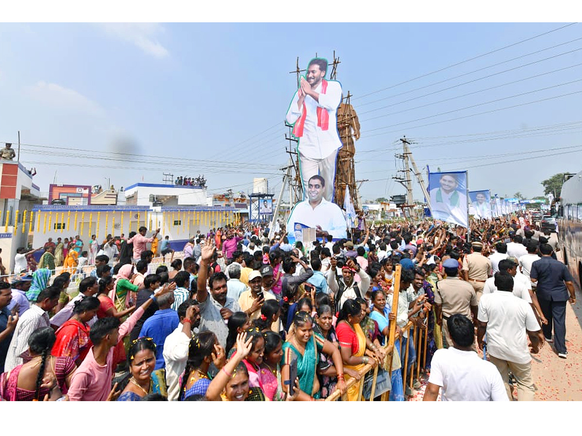 CM Jagan Public Meeting Kakinada Samarlakota Photos Photos - Sakshi5